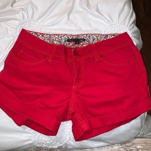 YMI | RED | HOT SHORTS